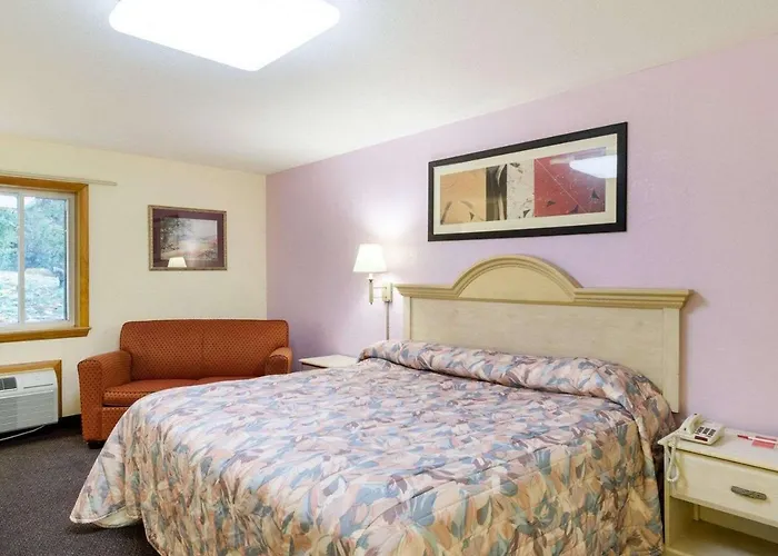 Red Roof Inn Sutton