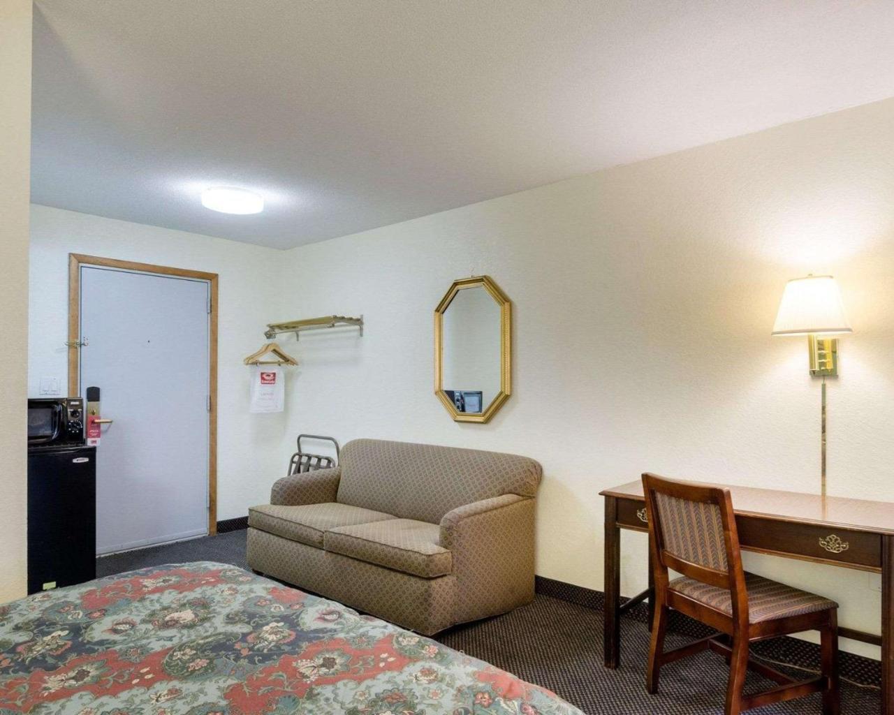 Motel Red Roof